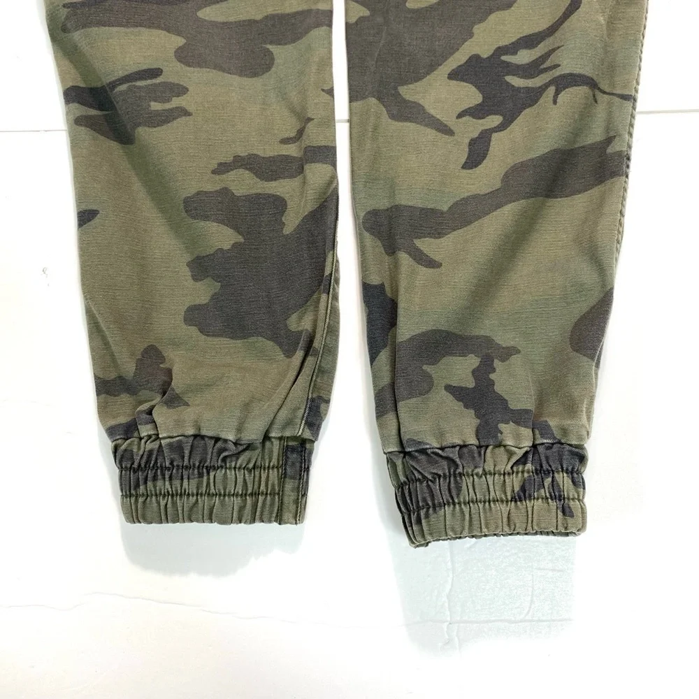 ARITZIA Tna Alix Pant High-waisted Elastic-cuff Camo Joggers in Green Size S